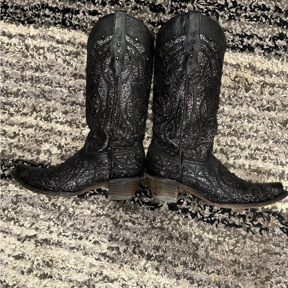 Corral black and grey inlay and studs square toe boots